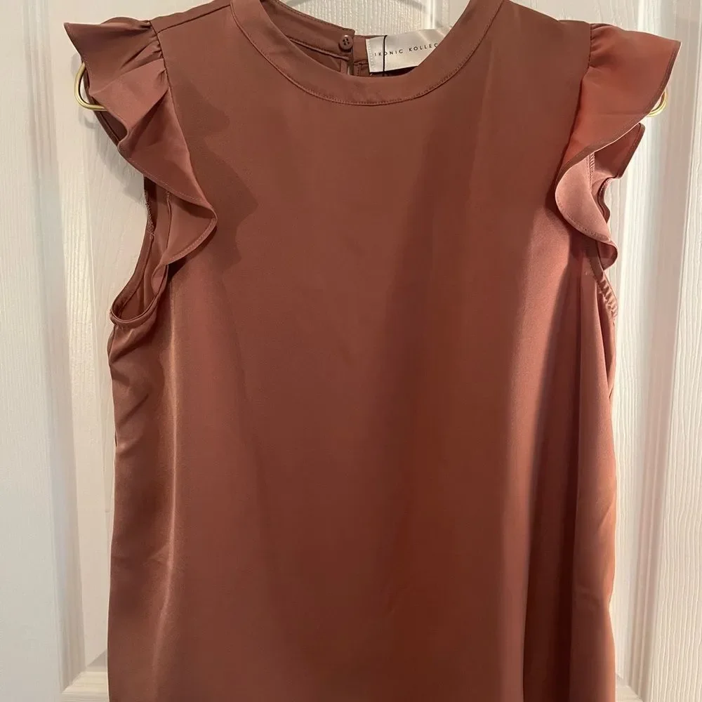 NWT IK Ruffled Sleeveless Blouse